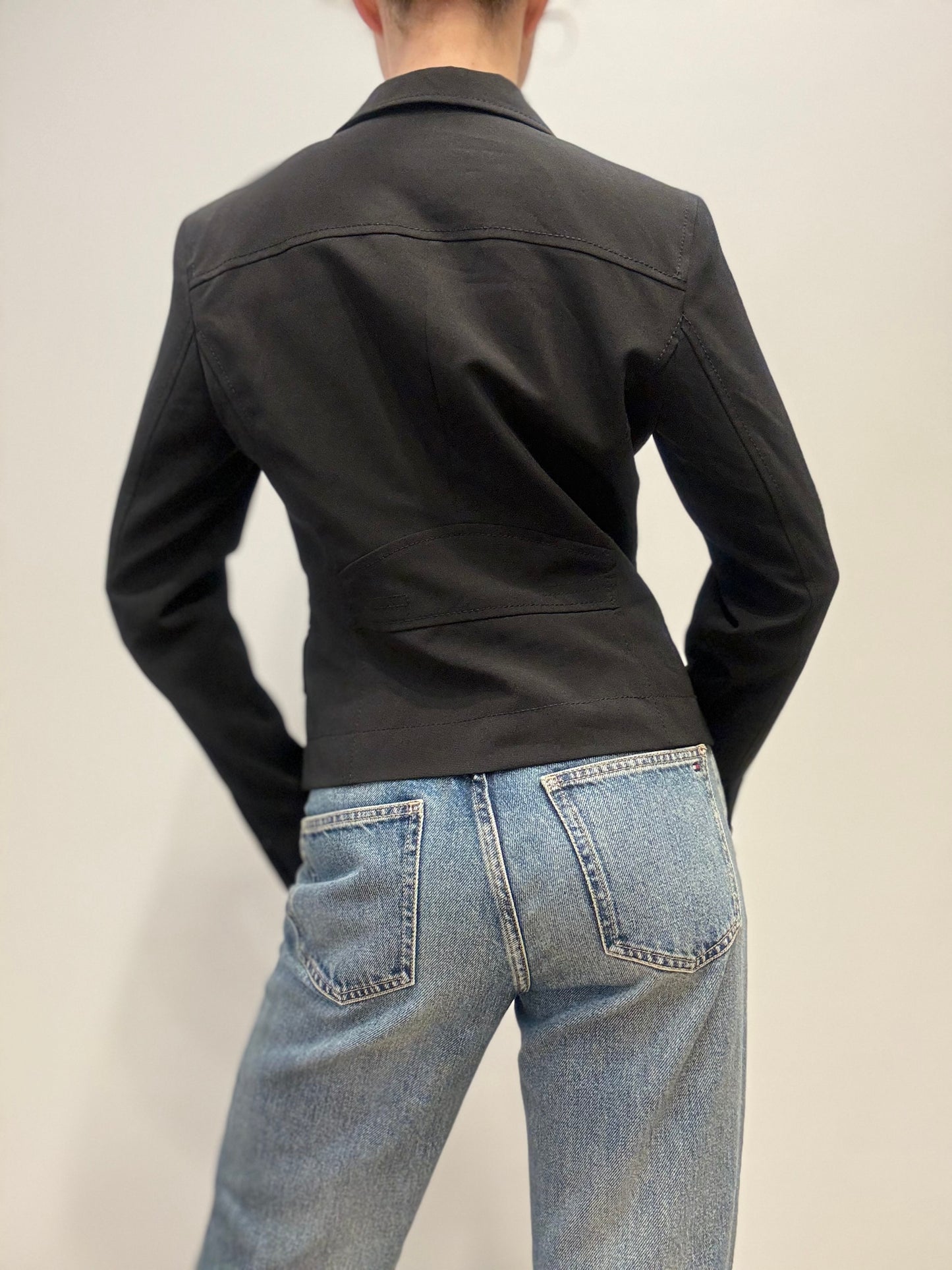 Vintage Max Mara Getailleerde Cropped Blazer in Zwart