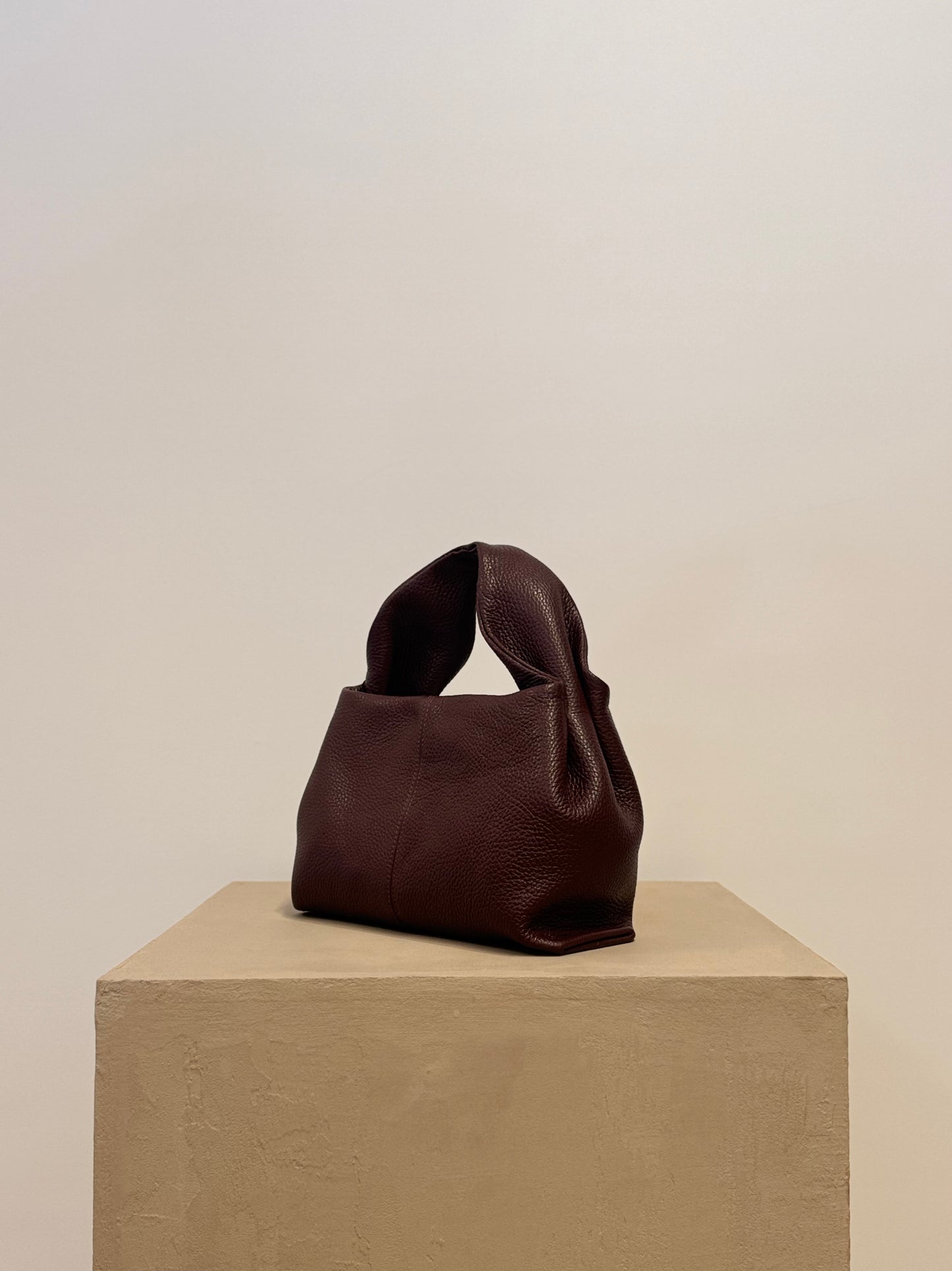Yenvi classic grain burgundy leather bag
