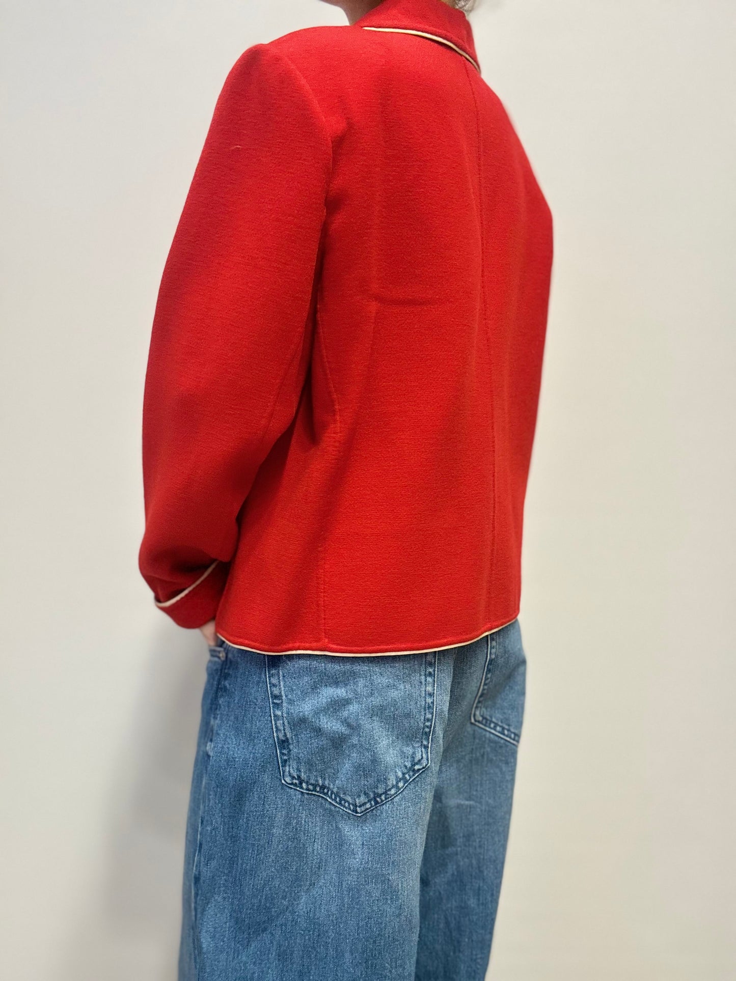 Rode blazer met witte bies