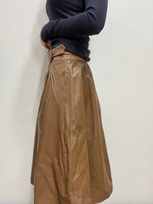 Bruine leren midi-rok met knoopsluiting