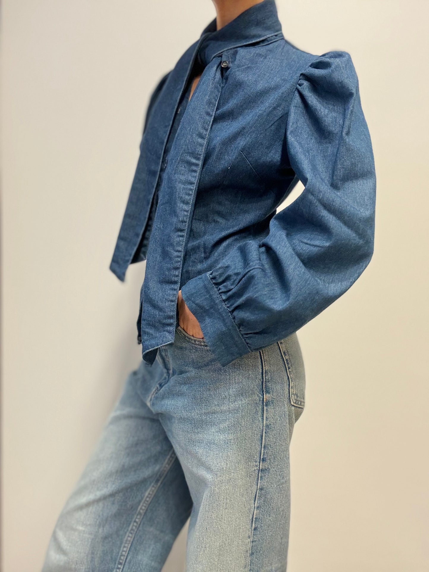 Vintage Denim Blouse met Strikdetail