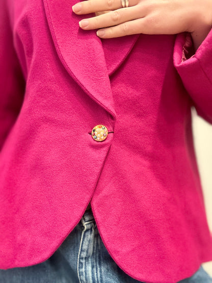 Roze blazer met detail knoop