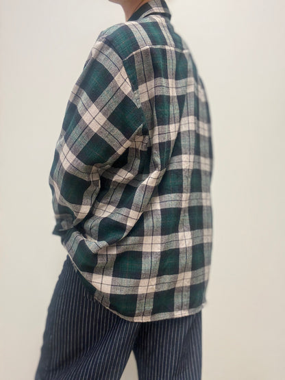 Oversized geruite flanellen blouse – donkergroen & crème