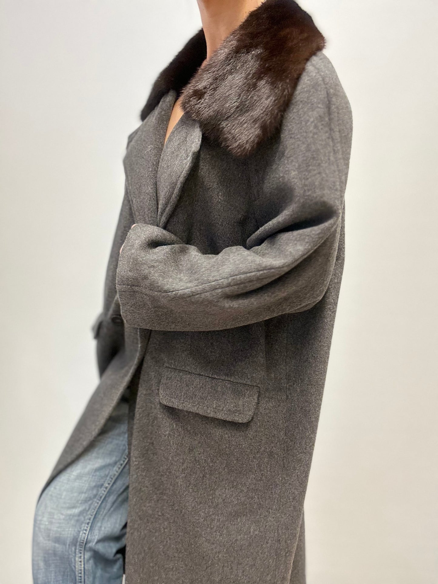 Grijze wollen jas met bont