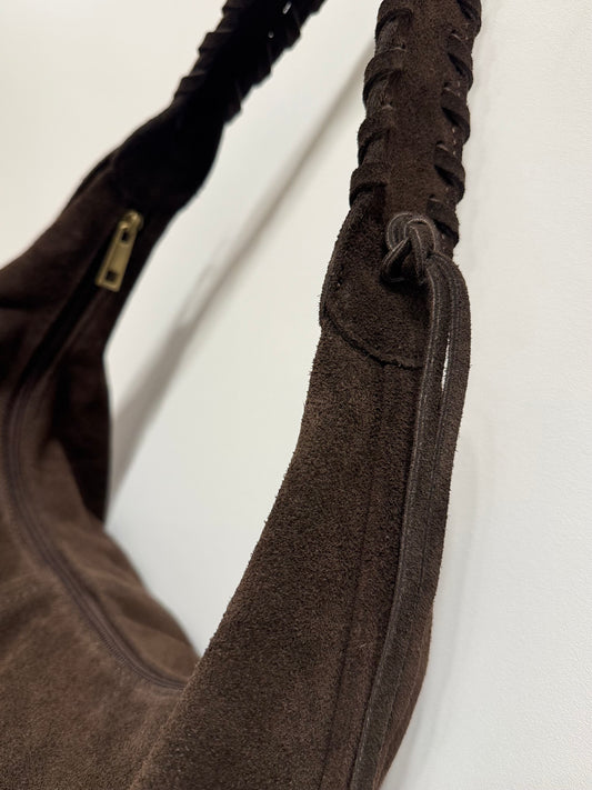 The AVEA tas suede donkerbruin