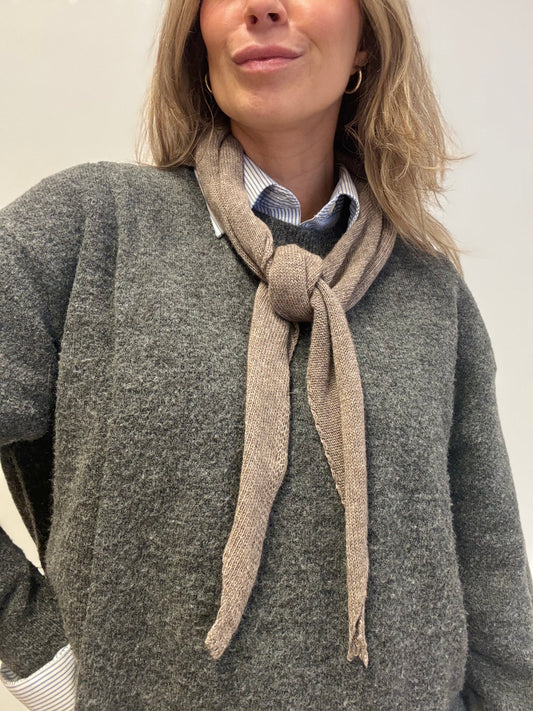 Taupe wollen sjaal