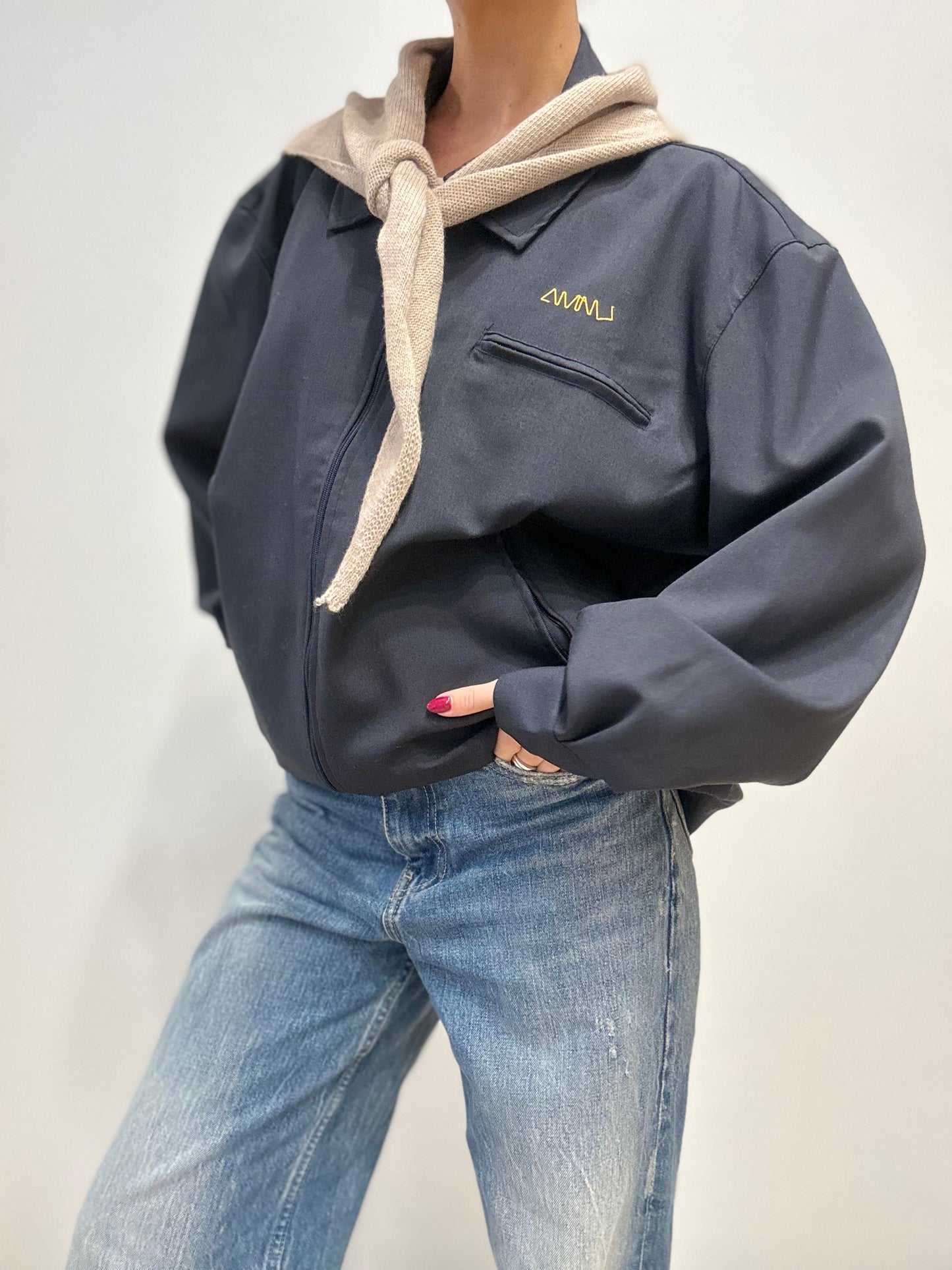 AMMI Zwarte Bomberjas met Gele Logodetail