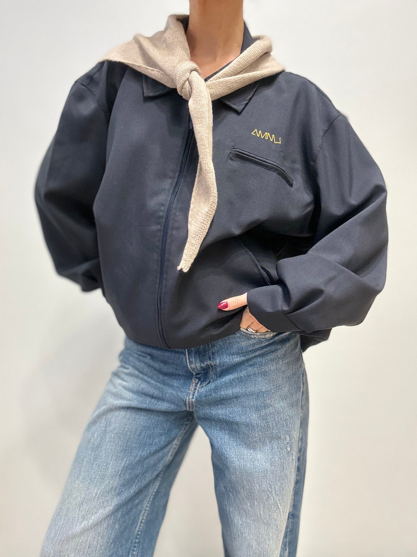 AMMI Zwarte Bomberjas met Gele Logodetail