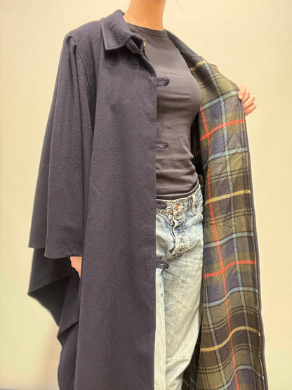 Donkerblauwe oversized mantel met ruitvoering