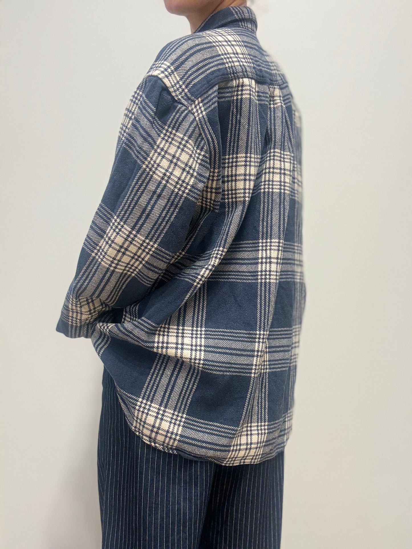 Oversized geruite flanellen blouse – blauw/crème