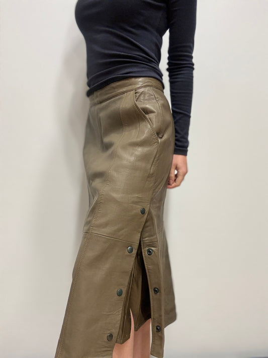 Vintage leren midi rok met drukknopen