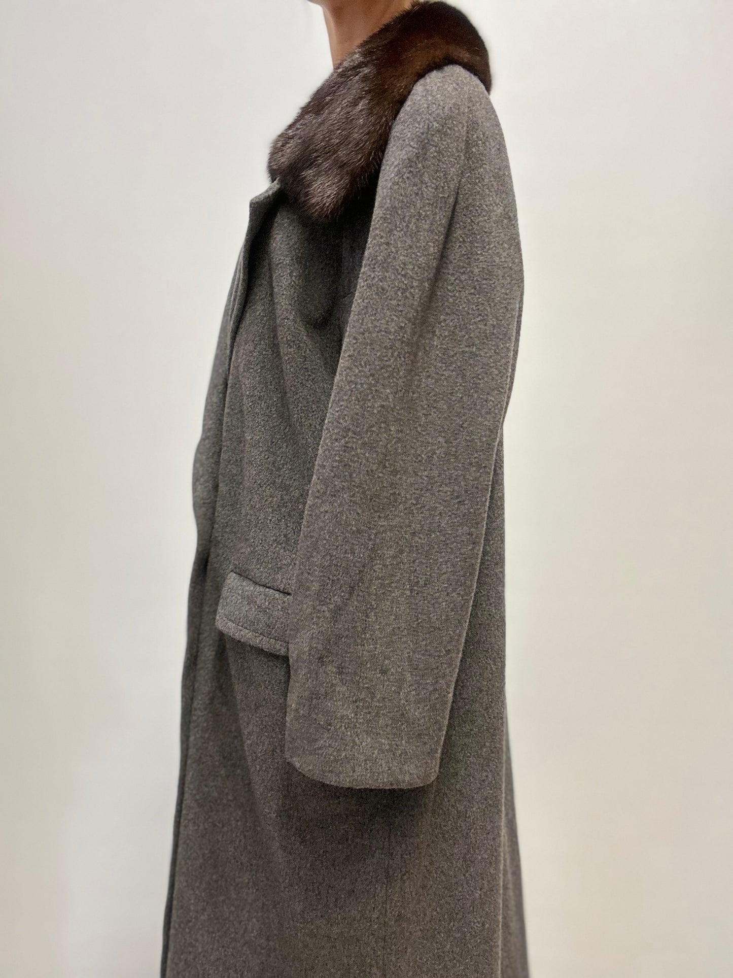 Grijze wollen jas met bont