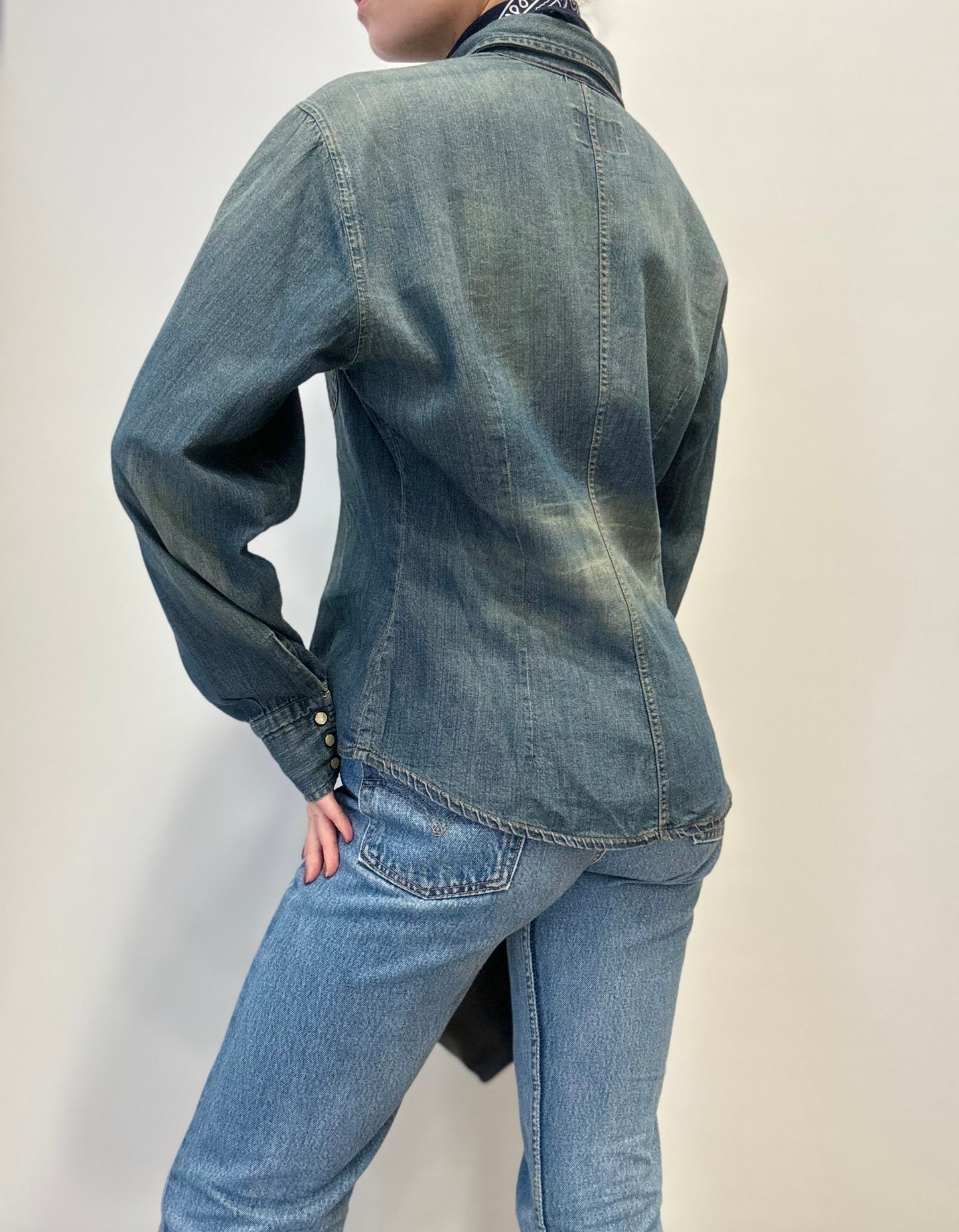 Vintage Denim Western Shirt in Classic Blue
