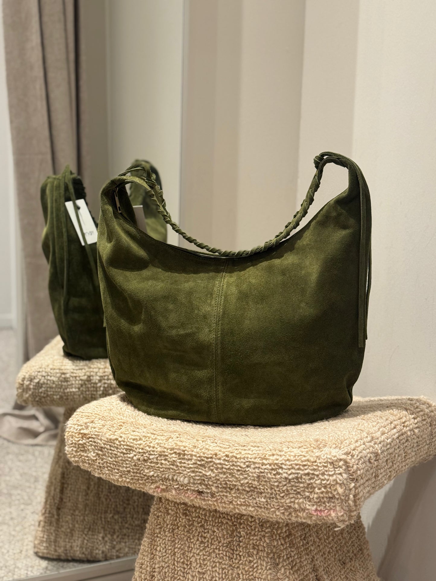 AVEA Tas Suède Mosgroen