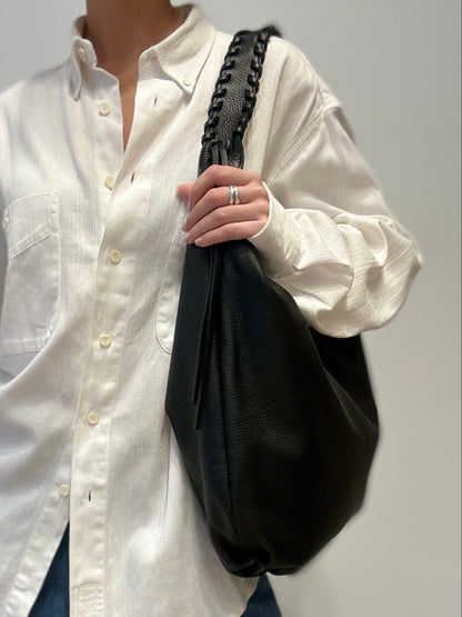 The AVEA tas leer zwart